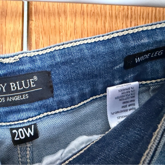 Judy Blue Medium Blue Flare Jeans - Picture 3 of 3